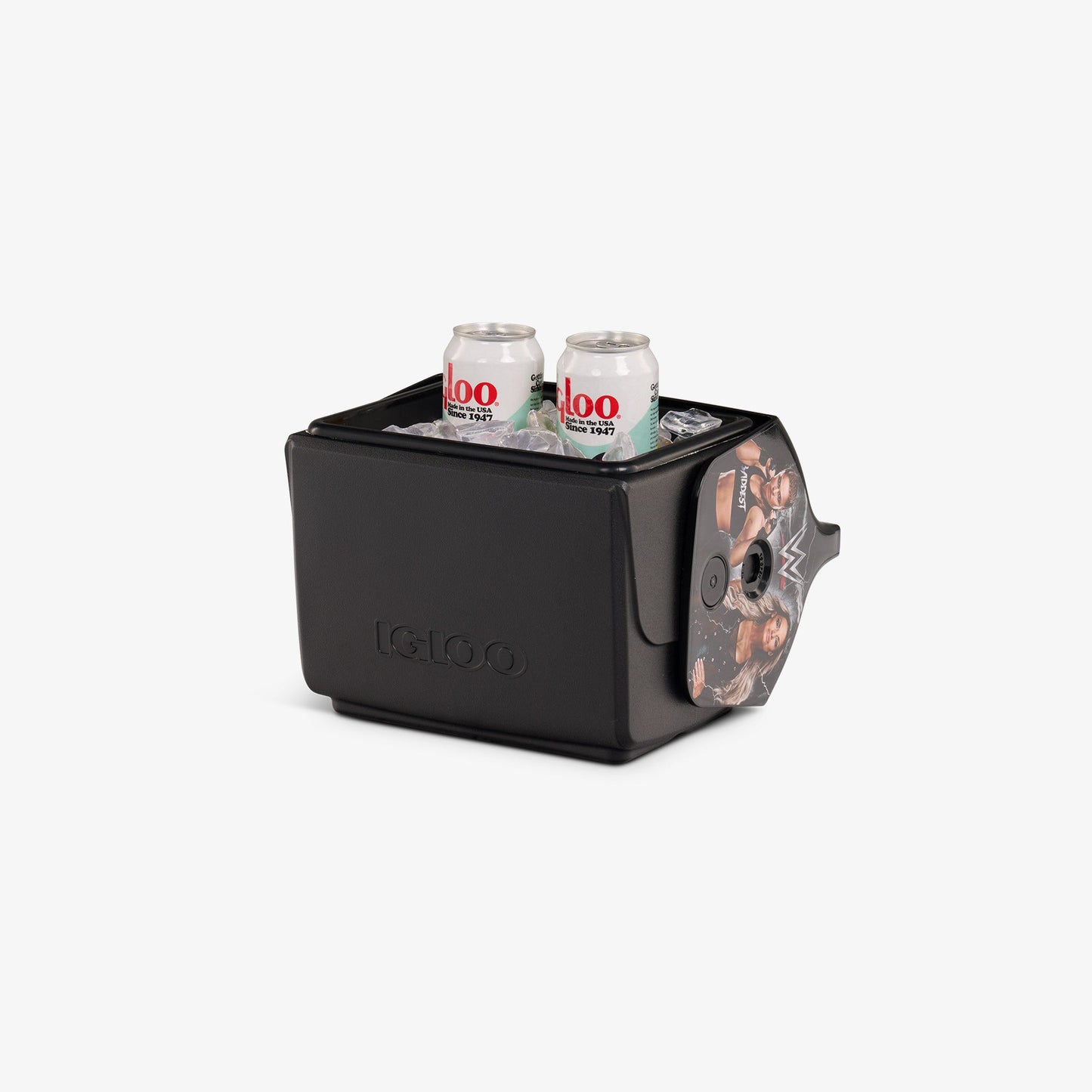 wwe-superstars-and-legends-little-playmate-7-qt-cooler-f2 00027752-P1.jpg