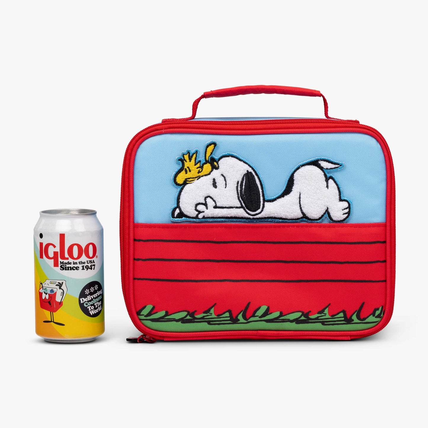 snoopy-s-doghouse-horizontal-lunch-cooler-bag-q3 00028034-P.jpg