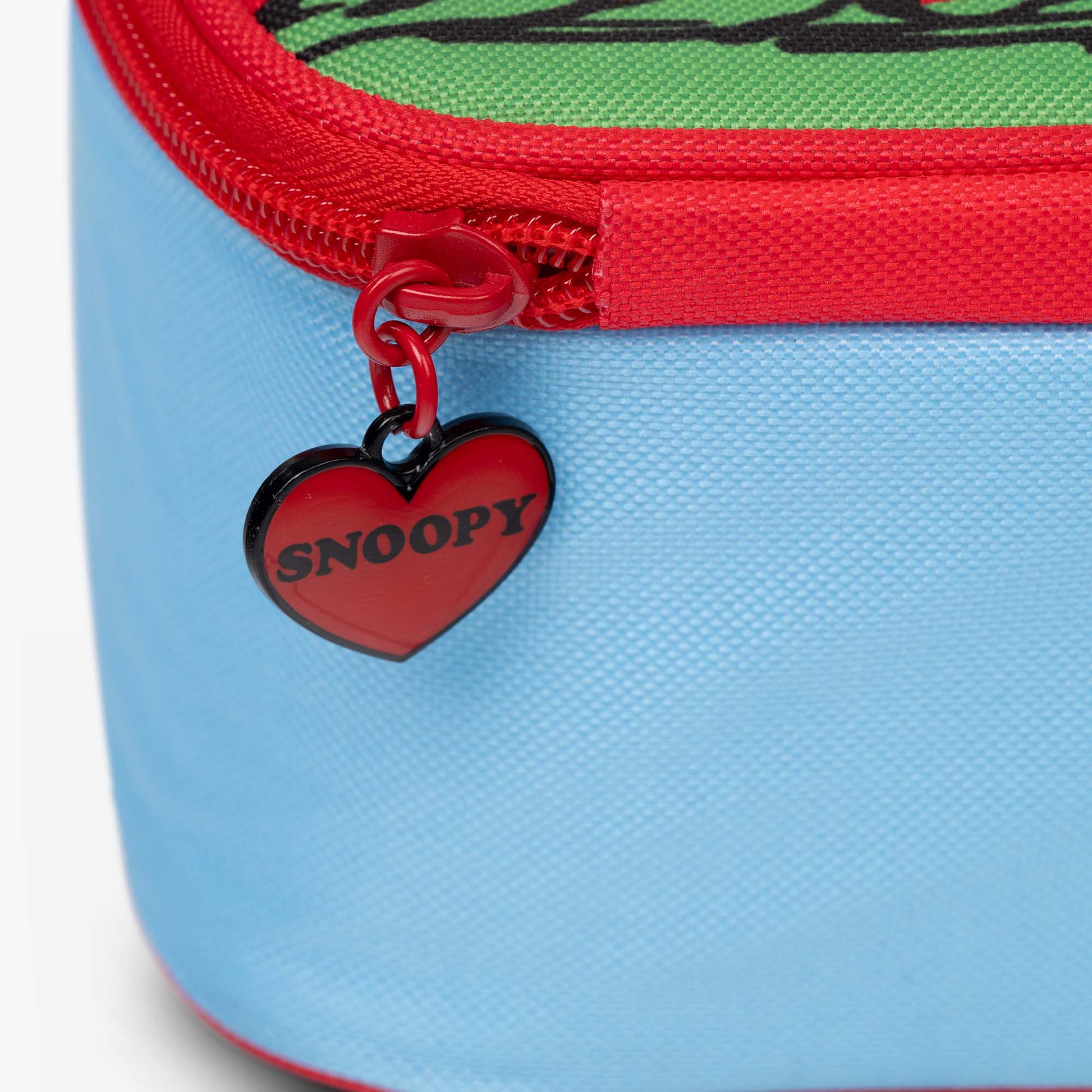 snoopy-s-doghouse-horizontal-lunch-cooler-bag-q3 00028034-Z.jpg