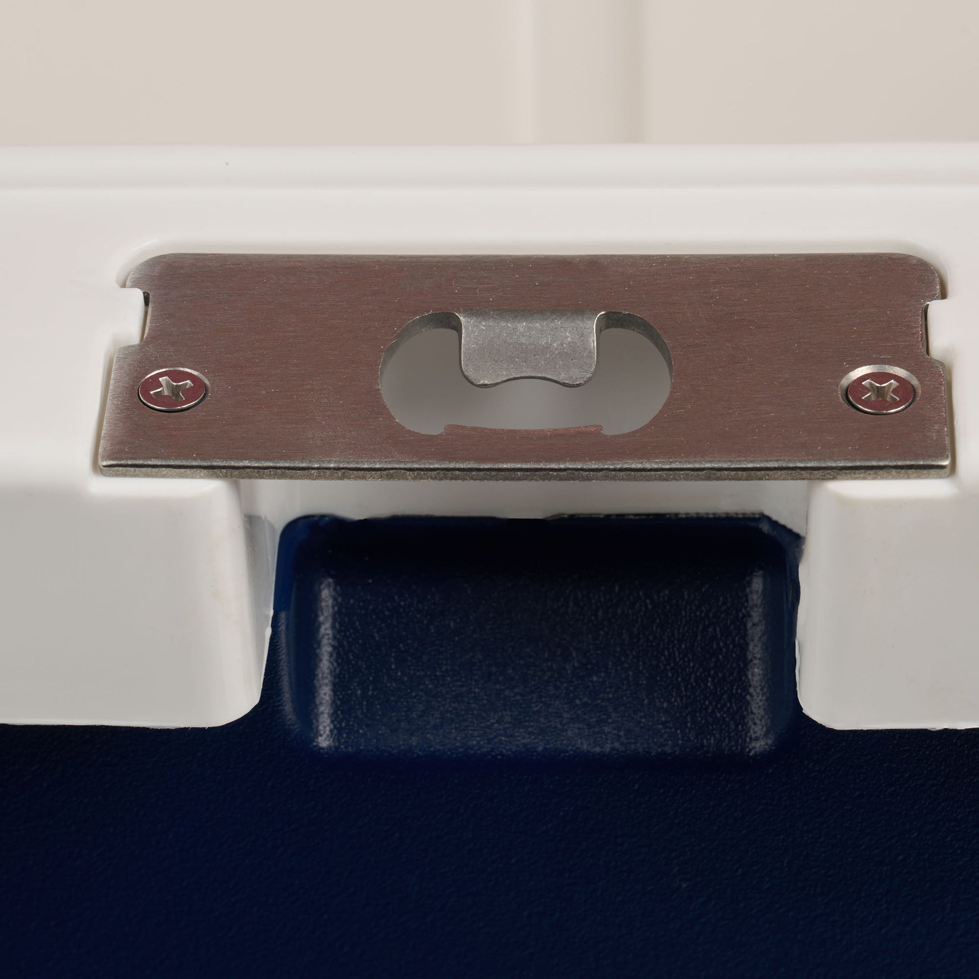 trailmate-25-qt-cooler-w6 00033130-BO.jpg