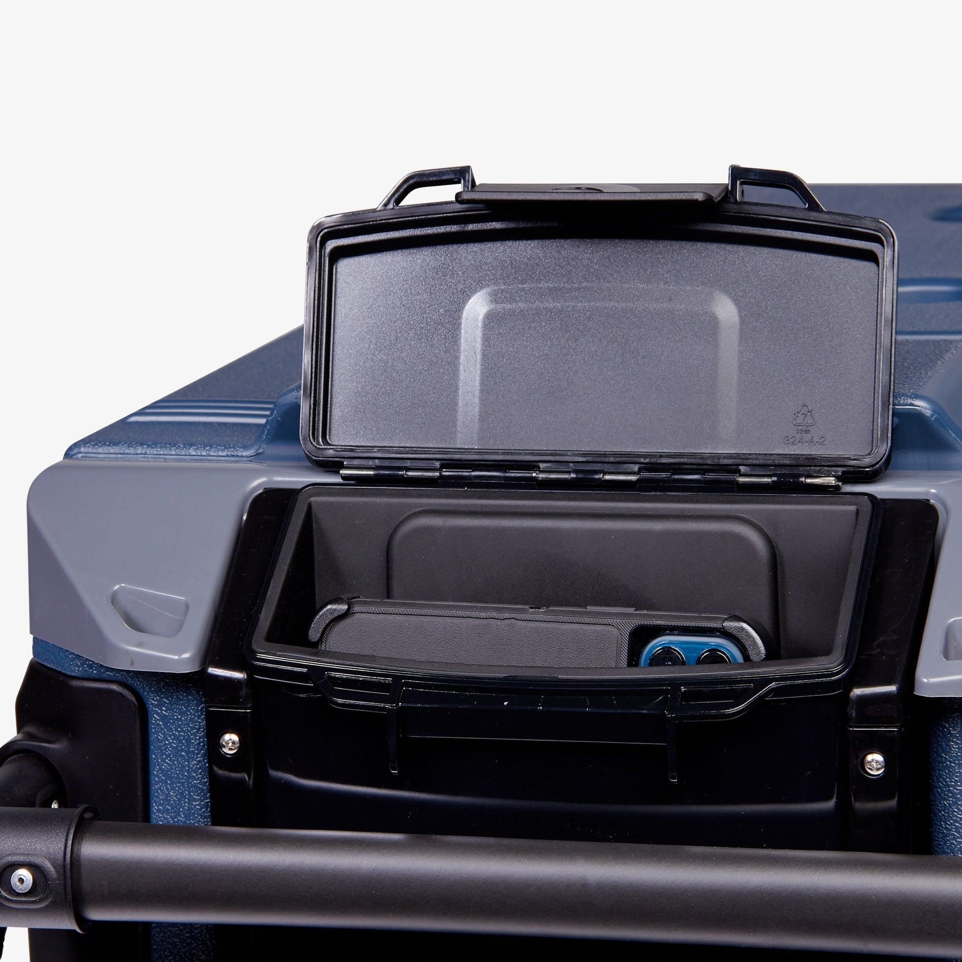 trailmate-journey-70-qt-cooler-w0 00034127_7.jpg