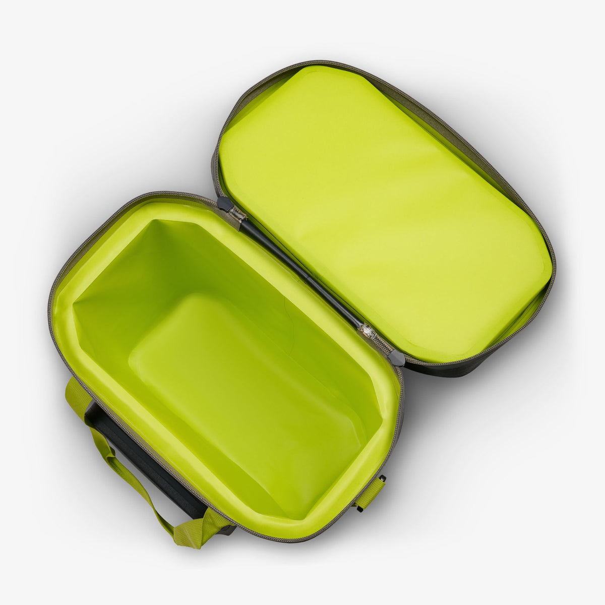 trailmate-36-can-cooler-bag-r8 00066773-O3.jpg