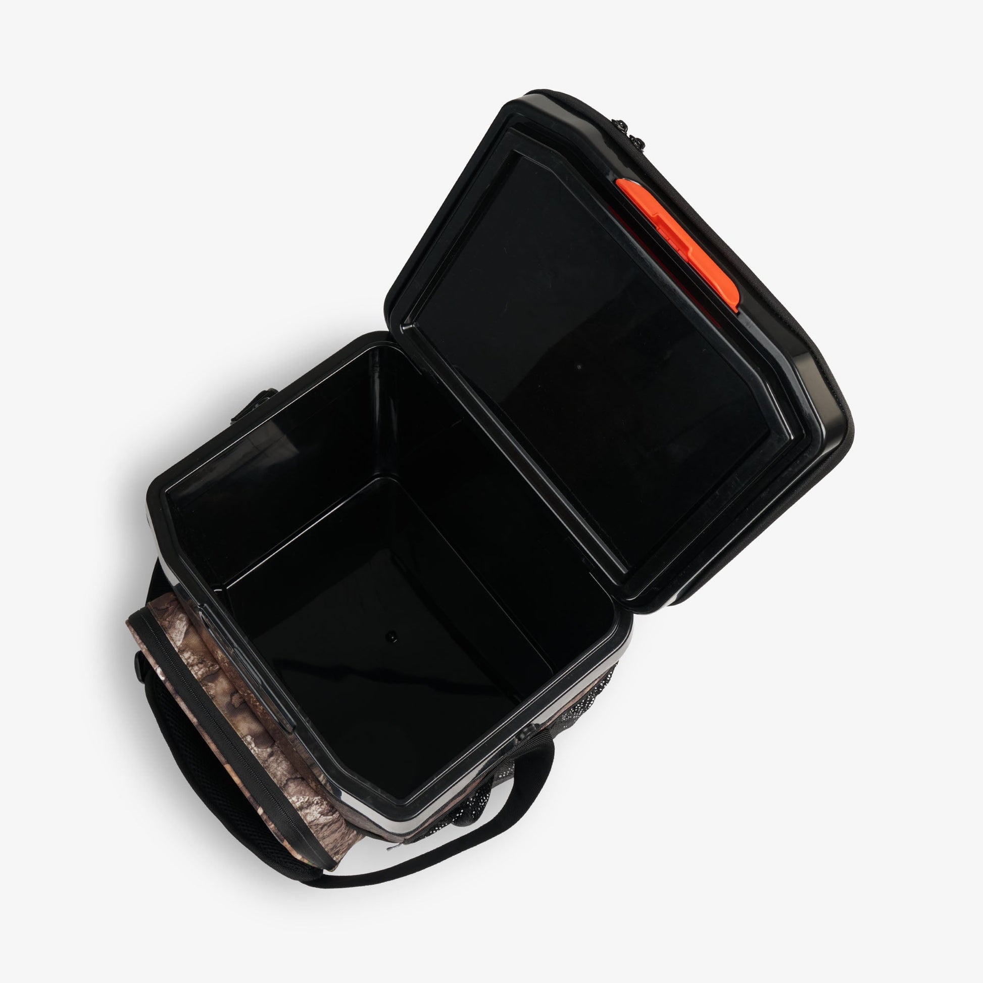 realtree-apx-cool-fusion-26-can-cooler-bag-n6 00066779-O2.jpg