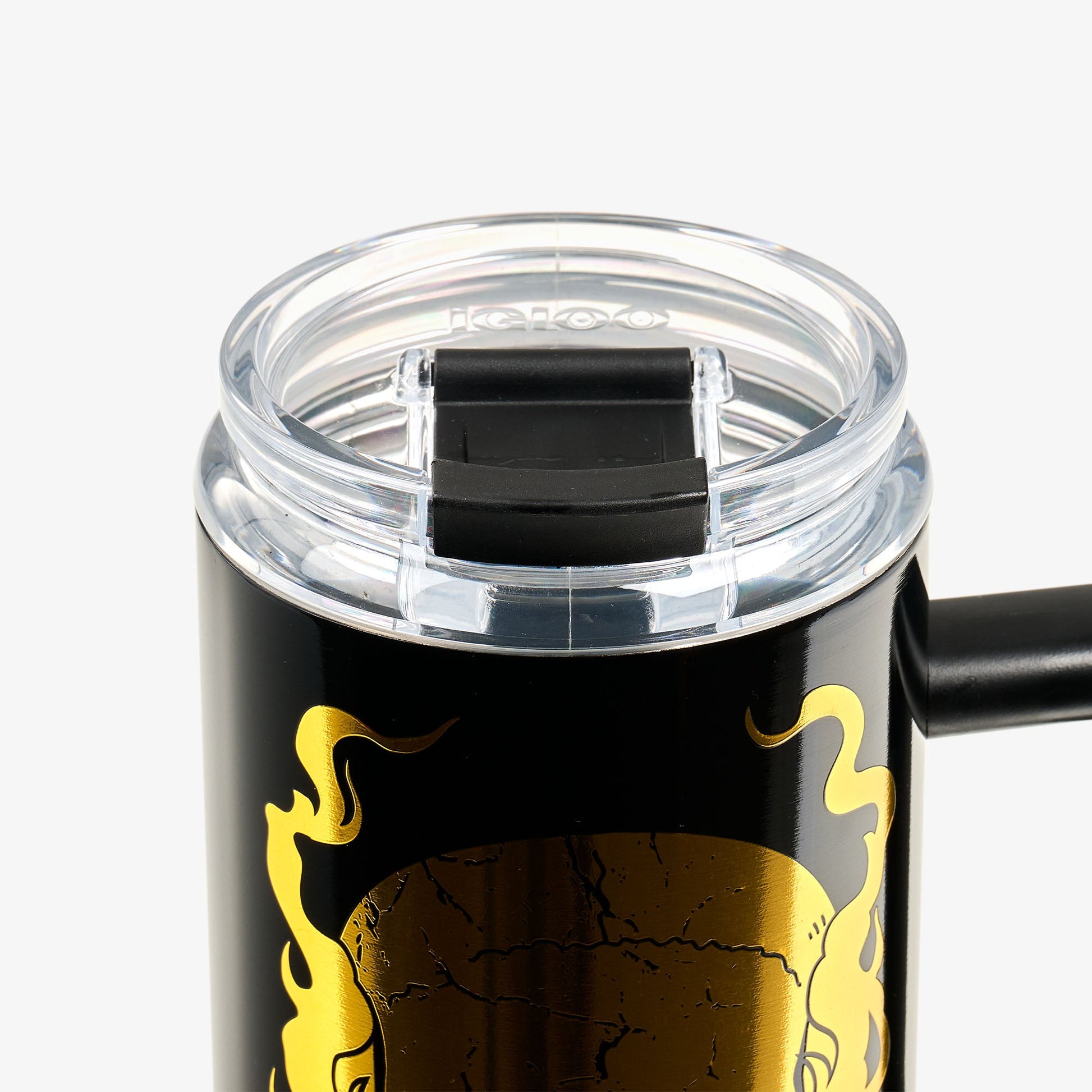 wwe-stone-cold-steve-austin-smoking-skull-1l-beer-mug-x7 00071593-L.jpg
