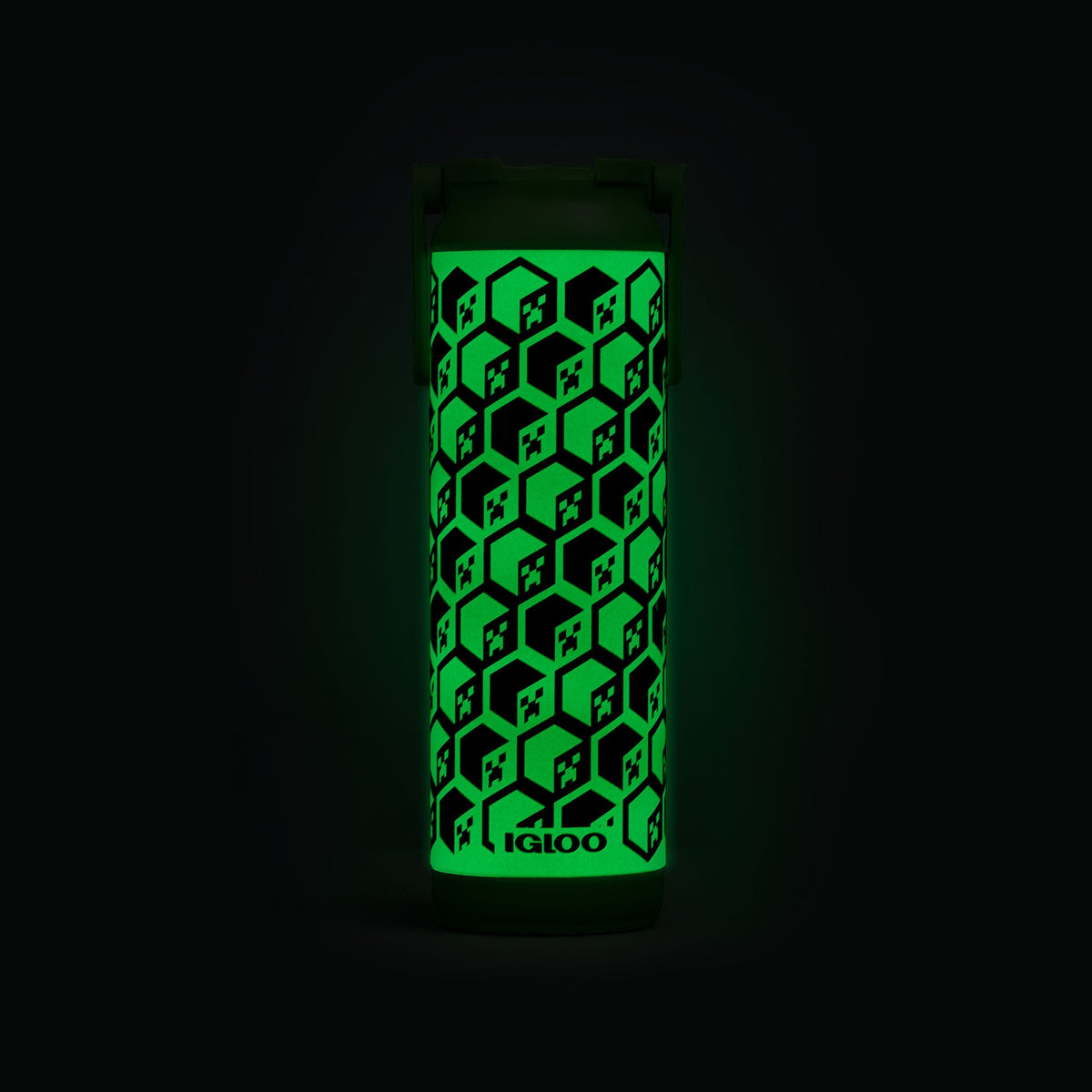 minecraft-creeper-glow-in-the-dark-20-oz-bottle-c4 00071605-GLF.jpg