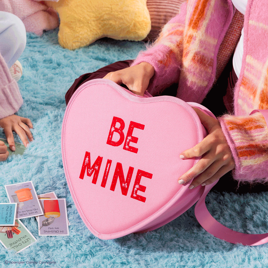 sweethearts-candies-be-mine-cooler-bag-m2 Sweethearts_NATIVE_PDP_Novelty-Tote_GIF.gif